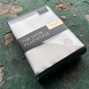 Kitsch The Satin Pillowcase in Ivory Standard Size